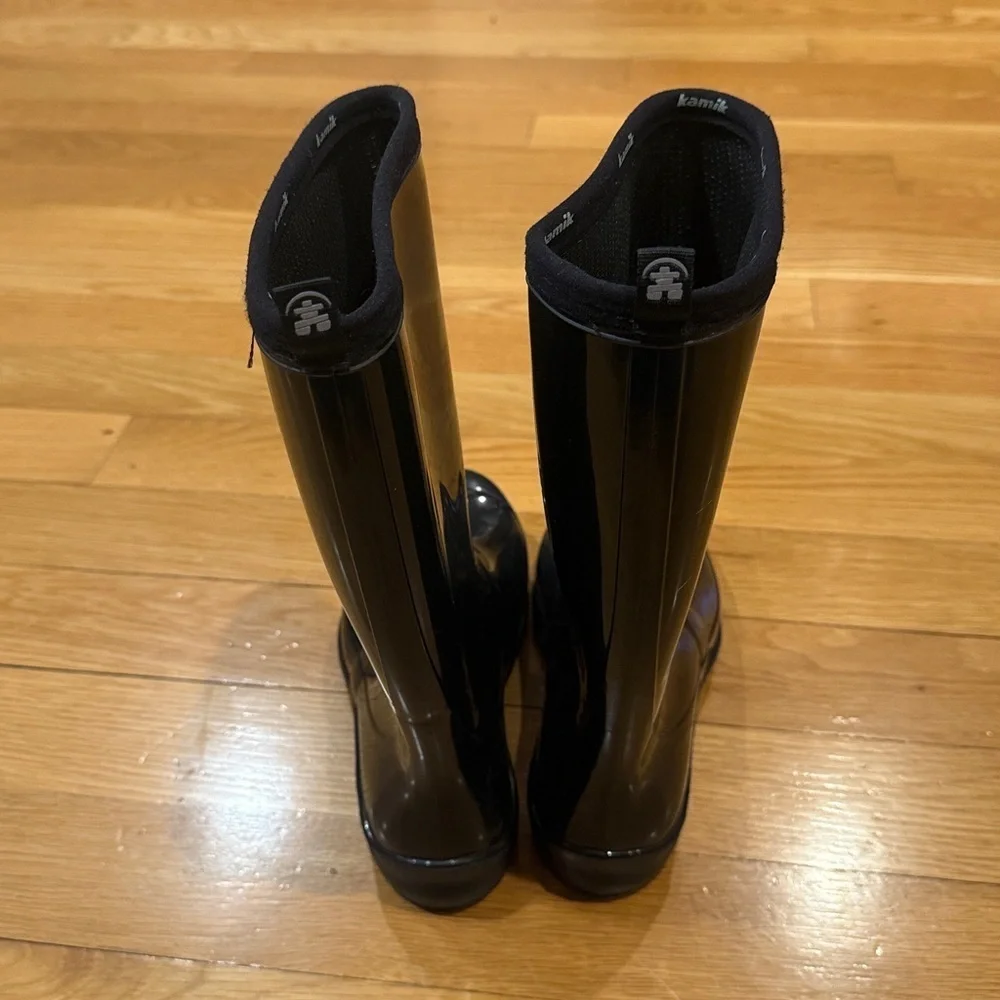 Kamik women’s black rain boots size 8 .